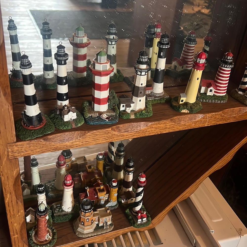 Miniature Lefton lighthouse (2) per